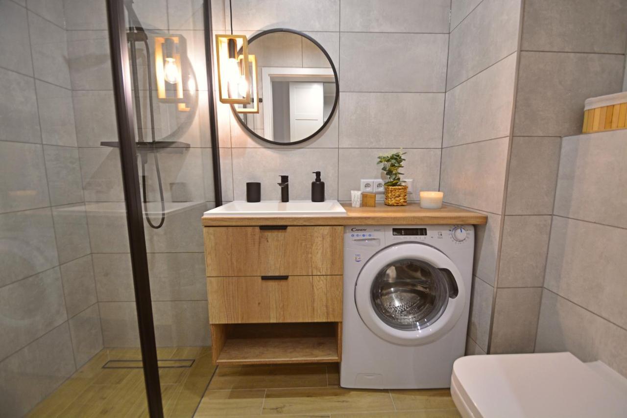 Apartamenty Bryza - Osiedle Sun Towers 38-39, Parking W Garazu シフィノウイシチェ エクステリア 写真